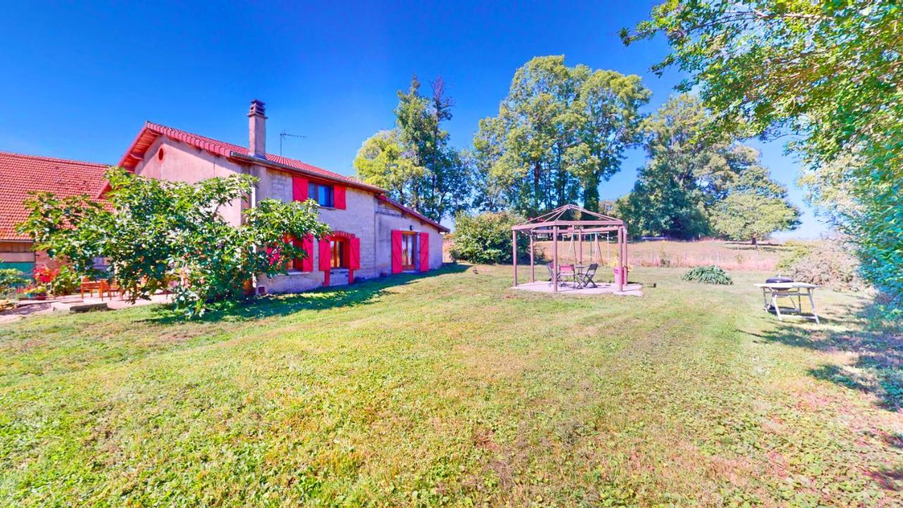 Calme Et Chaleureux Gite De Campagne. Voiteur Bagian luar foto